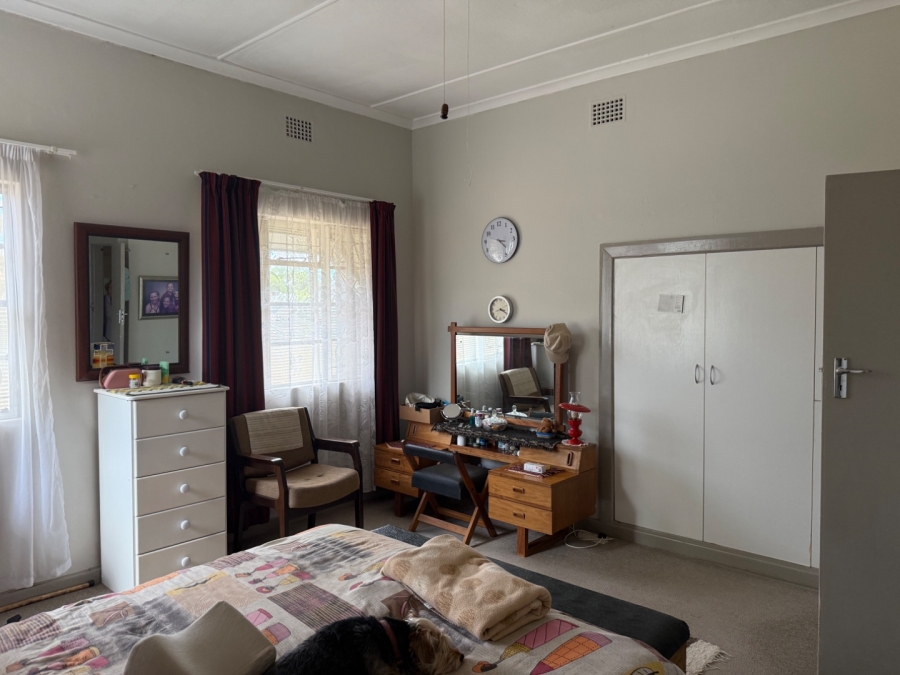 5 Bedroom Property for Sale in Ladismith Western Cape